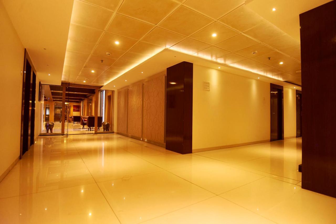 Hotel G-Square - Shirdi Extérieur photo